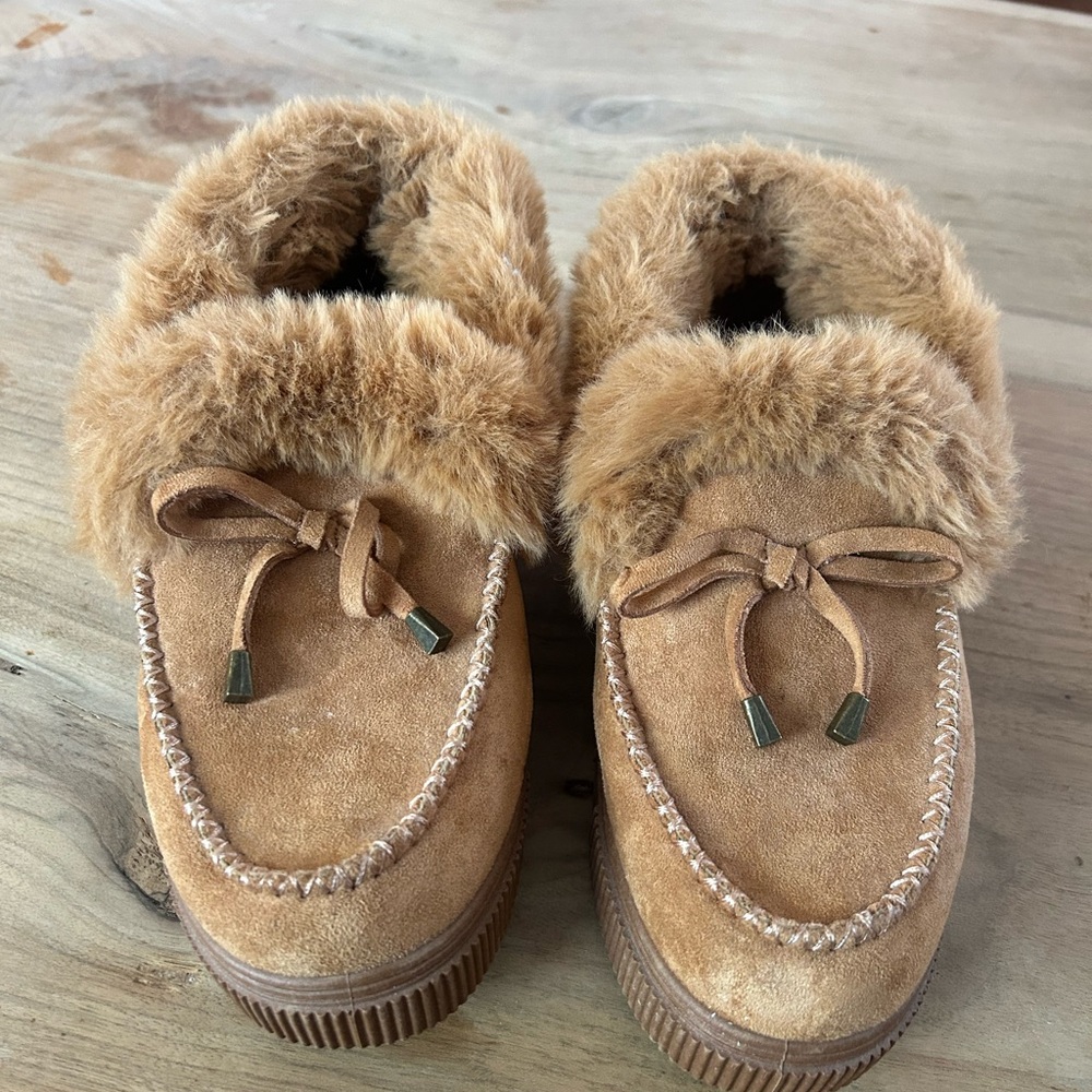 BAMBOO Tan Moccasins with Faux Fur Trim